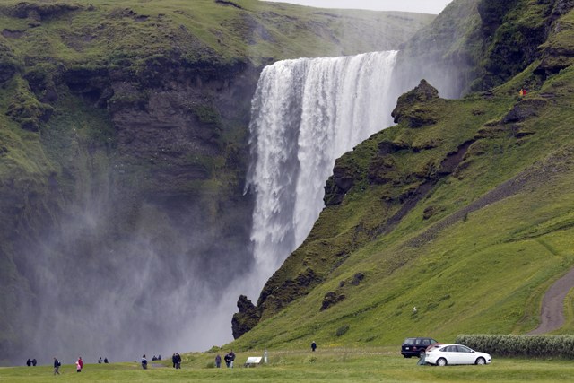 2011-07-07_12-53-19 island.jpg - Der gewaltige Skogafoss